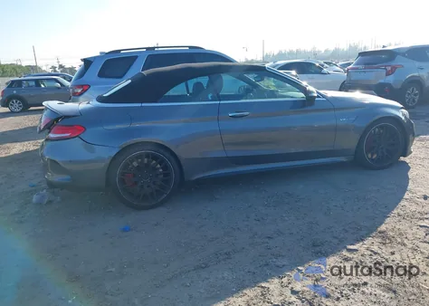 2017 Mercedes-Benz Amg C 63 S z USA, uszkodzony, nr VIN WDDWK8HB2HF517369